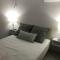 Lux Beach House M