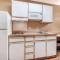 Hawthorn Extended Stay by Wyndham DFW Airport North