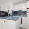 Nice Apartment In Mandelieu-La-Napoule - 曼德琉-拉纳普勒