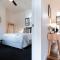 Gorgeous on Gleadow: The Twin