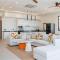 Modern Villa Walking Distance to Fisherman Village KBR15