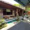 Padi-Padi Hostel & Bar
