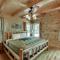 Deluxe Cabin For Groups Near Helen w Hot Tub - Cornelia