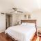 BnB Hyperion - 3B Gem w Golf & Intracoastal Views - ميامي