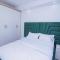 Skyline Splendor with City views, Mini Golf, Spa and Restaurant in Kilimani Nairobi