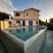 Sea View villa w infinity pool - Tala