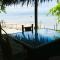 Private Beachfront House with Kayak & Guided Tours - Changuinola