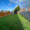 Stunning 3 bedrooms house with Garden and Free Parking