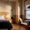 Port Hotel