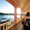 El Palacio Rosa on Blue Lagoon 3BR Beachfront Suite on pristine & quiet bay w incredible views