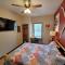 Red Rock Run - Luxury 6 BR Secluded Home with Hot Tub & Linens