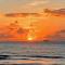 Atrium Condo Oceanview - Sleeps 4 Guests 107