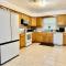 Stylish Evergreen Apartment By Newark Airport - Newark