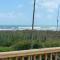Large Oceanfront Property wPool 8br sleeps 24 - 可可比奇