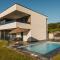 Beautiful Villa Angelina with Private Pool and Sauna - Kaštelir
