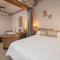 Hartwell Suites