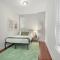 Modern & Spacious 3BR Apt with In-Unit Laundry - Bstone 2