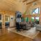 Mountain Crest Pet-friendly Log Cabin with Mountain Views! - Marion