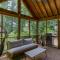 Mountain Over Main Street 5 Min. to Downtown Weaverville, Fire Pit & Views!
