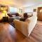 Downtown Historic East-Side Coyote House 2B 2BA