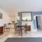 Charming House in Caniço with Pool and Terrace - Caniço