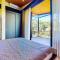 Odyssey Villa, 3 bedrooms with Pool!