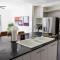 Elite Retreat! Hot Tub, Arcade, & Theater. 6 Beds!
