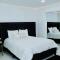 Luxury Studio only 5 miles to IAH - همبل