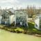 Lakeside property with spa on a nature reserve Bryony HM35 - 萨默福德凯恩斯