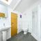 Lakeside property with spa on a nature reserve Bryony HM35