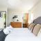 Lakeside property with spa access on a nature reserve Kingfisher Lodge CW80