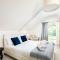 Lakeside property with spa access on a nature reserve Kingfisher Lodge CW80