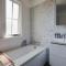 Charming 3-Bedroom Terrace in the Heart of Glebe