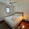 Sea View + Sleeps 8 + 3 mins to Beach - Пойнт-Лукаут