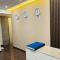 Hotel Amazing - Asalpha Metro Station