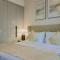 Capital Stay- Private Two Bed Apartment - The Address Beach Resort Residences Fujairah
