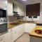Sea Breeze Holiday Home
