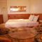 The Woodlands Residency- Unmarried and stag groups not allowed - 乌提