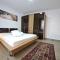 X rent apartment - 1 (Prim) Decembrie