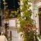 Manavi Hostel Near by Mathura Railway Station - Mathura