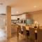 Newly Renovated 4 bed in Tarvin, Near Chester - Sleeps up to 15 - Tarvin