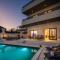 Beachfront Villa Ines with Pool - 卡什泰拉