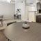 Landing Modern Apartment with Amazing Amenities (ID1173X717) - Мемфис