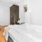 Seaside Apt. Catch Crabs from Your Bedroom Window! - Bergen