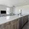 Landing - Modern Apartment with Amazing Amenities (ID1403X415)