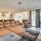 5 Mi to Westgate Newly Built Glendale Home