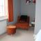Lovely 2 Bed 2 Bath Flat with FREE Parking
