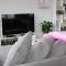 Lovely 2 Bed 2 Bath Flat with FREE Parking