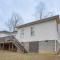 Winchester Home with Deck Less Than 1 Mi to Tims Ford Lake! - Winchester