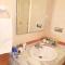 One bedroom appartement with jacuzzi terrace and wifi at Vicar - La Envia